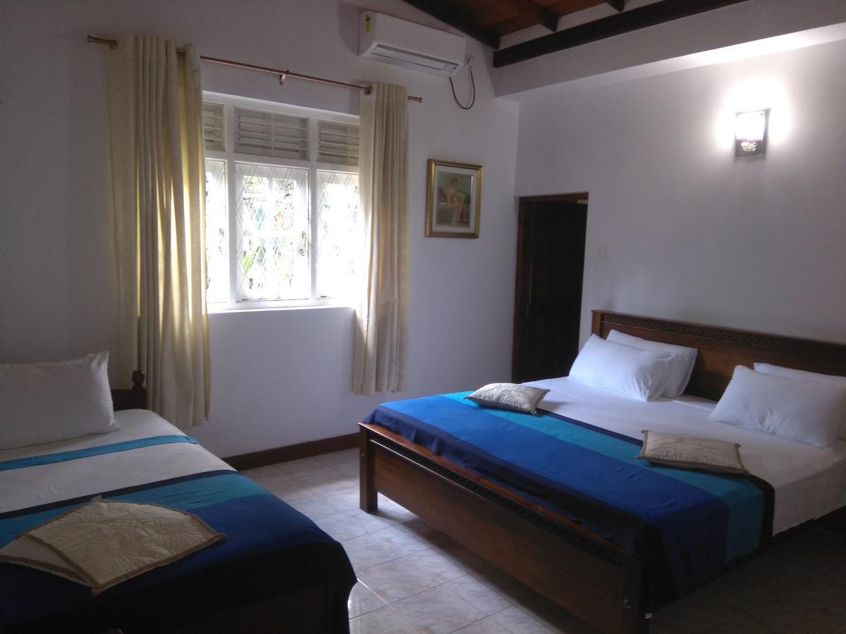 Villa Begonia Katugastota Buitenkant foto